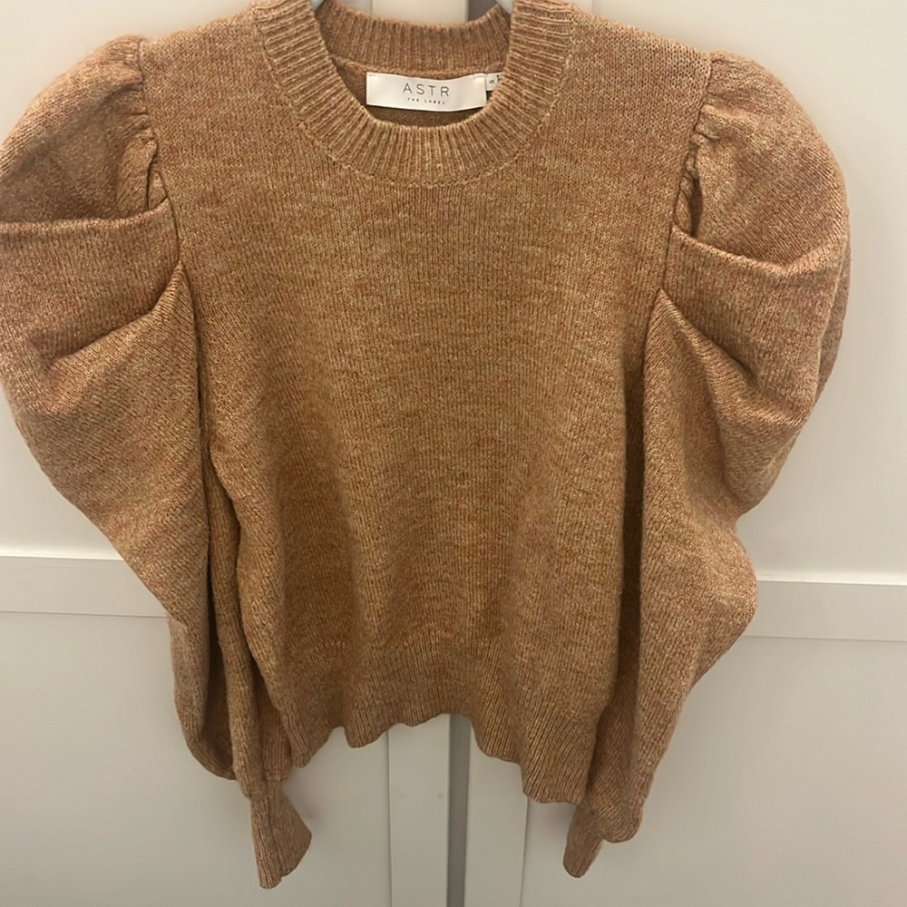 Puff sleeve sweater. Poly wool blend.